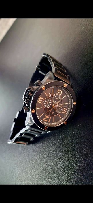 Ceasuri diferite modele