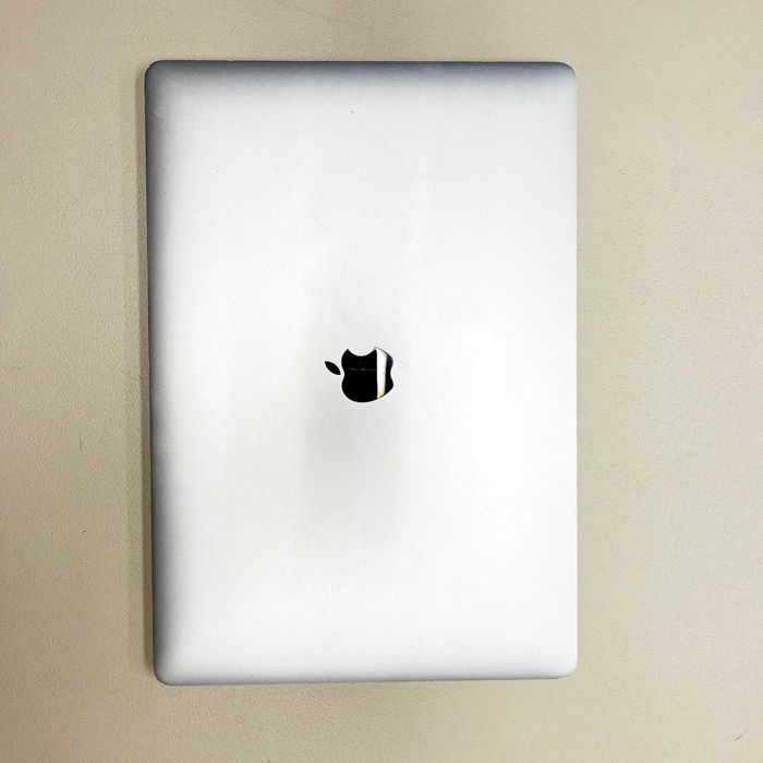 MacBook PRO 15' A1707 i7 256GB SSD 16GB RAM Touch Bar - [ VENTURA ]