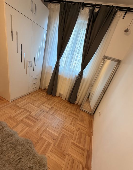 Inchiriez apartament cu doua camere, zona Ostroveni, langa maidan!!!