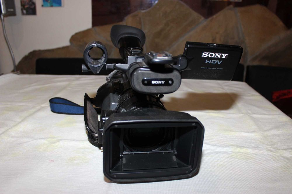 Професионална видеокамера Sony HVR-Z1E