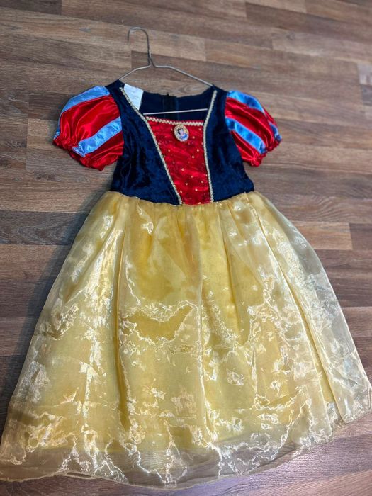 Rochie Alba ca Zapada