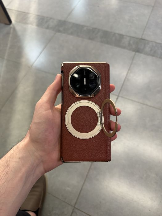 Huawei mate xt 16/1tb ochilmagan