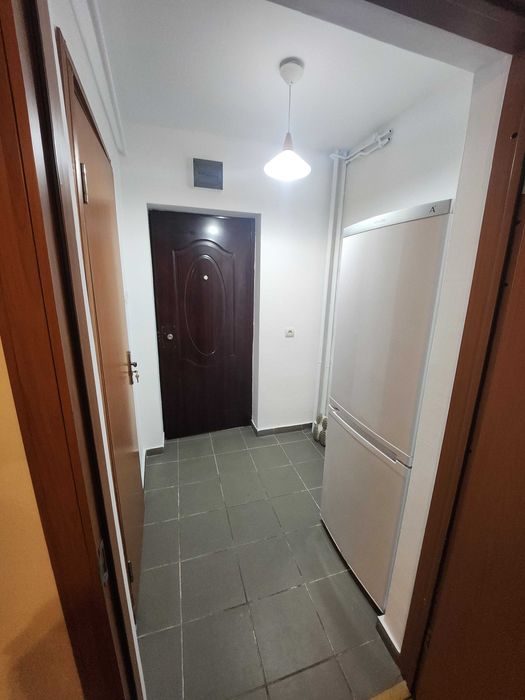 Garsoniera de inchiriat conf.1