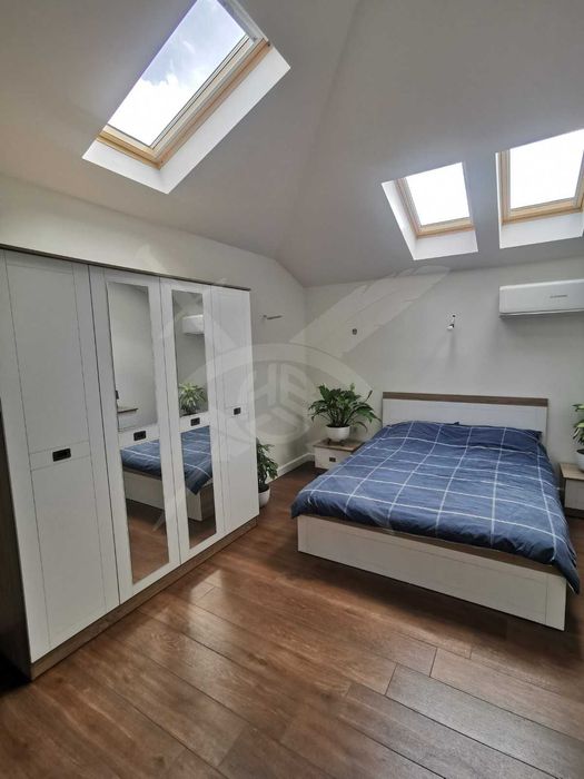 Продава се Къща в Пловдив, Остромила - 320 кв.м за 1500 €/кв.м - Снимка #2