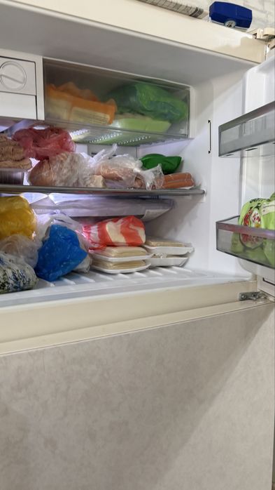 Холодильник  даухкамерный