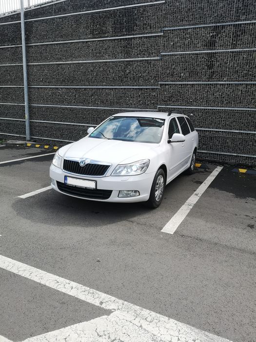 Aripa stanga skoda octavia 2 facelift 2009-2013