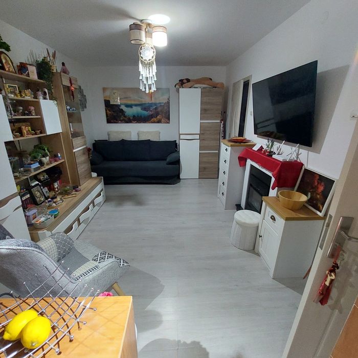 Garsoniera utilata si mobilata