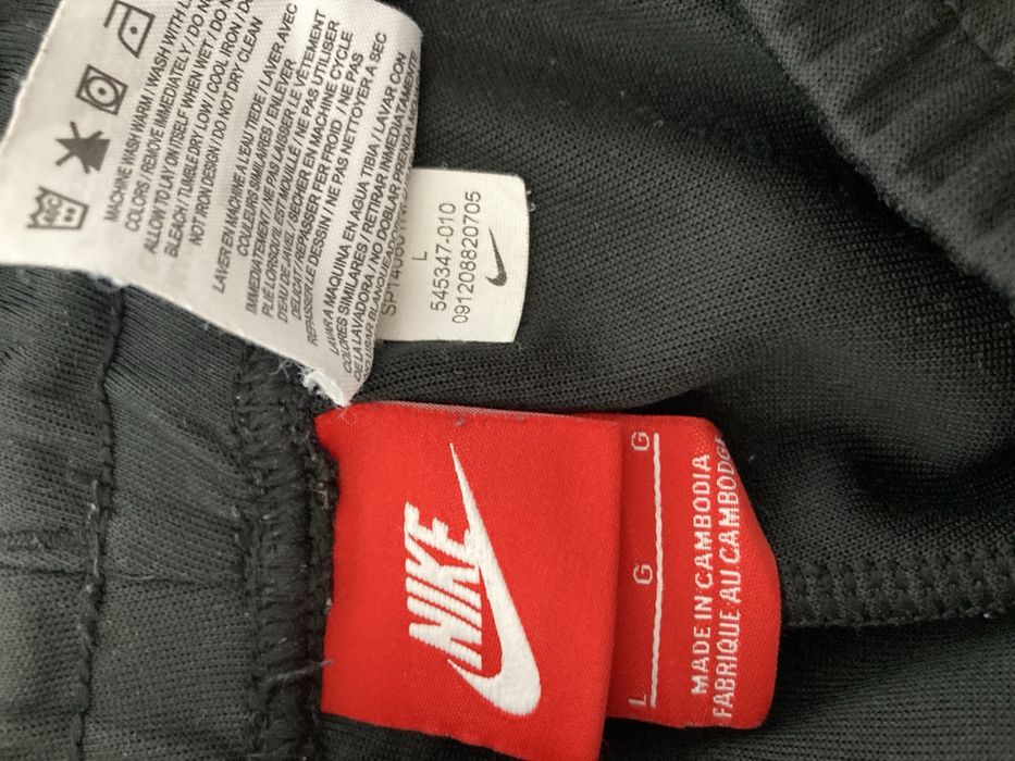 Nike black and white