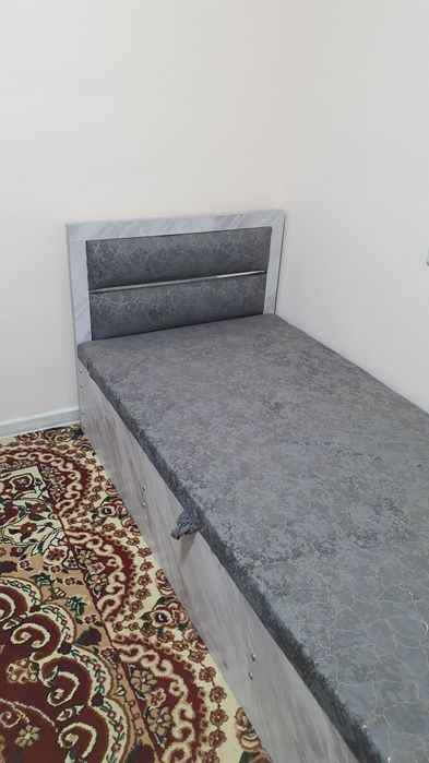 Бир кишилик спални сотилади