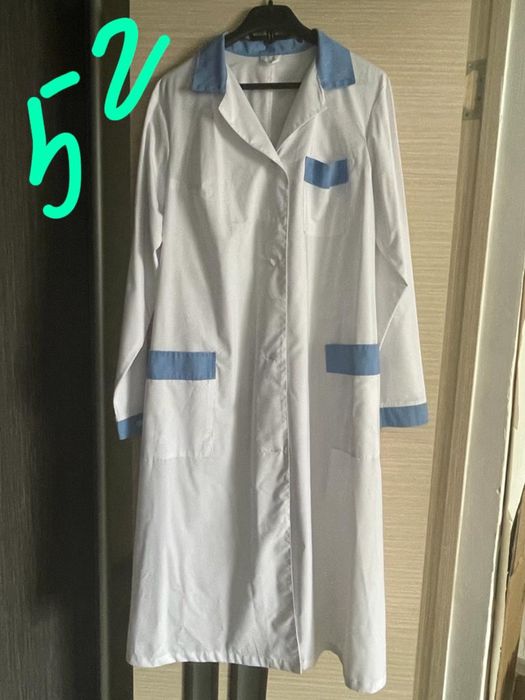 Продам медицинские халаты