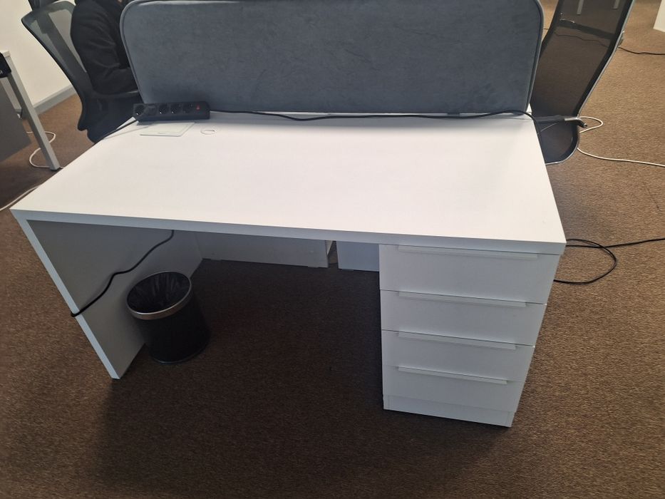 Продам офисные столы стулья бу