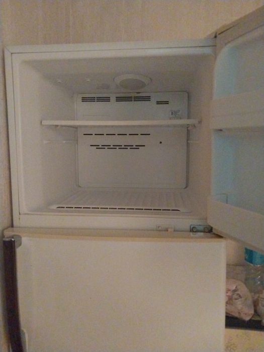 Двухкамерный холодильник LG б/у