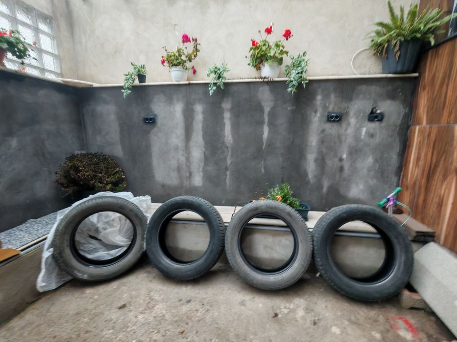 Anvelope iarna Continental Winter 225/60/18