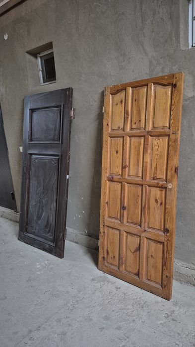 Дверь деревянная