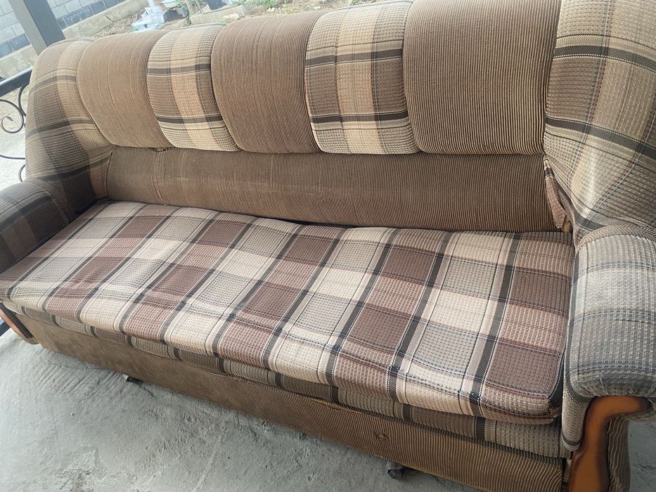 Продам диван с креслом