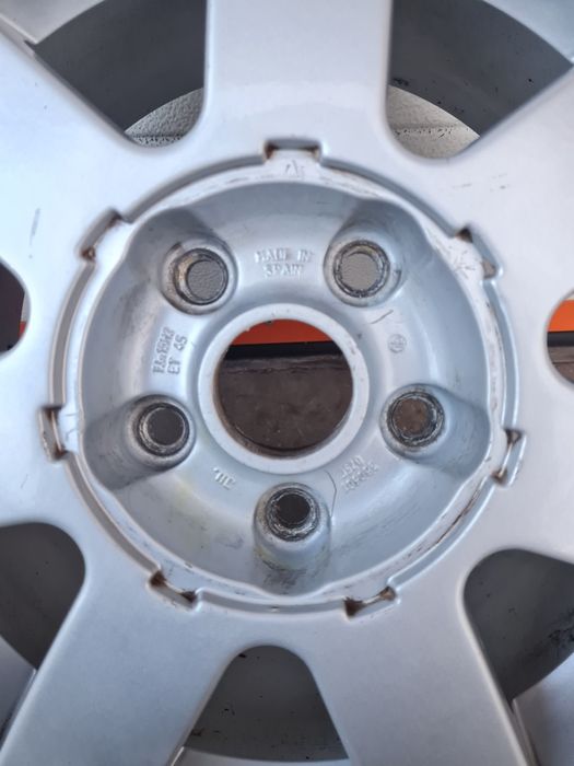 Оригинални джанти за ФОЛСВАГЕН VW R15 5x112 ET45 7J