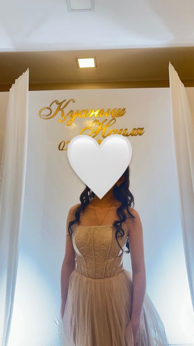 Продаю выпускное платье