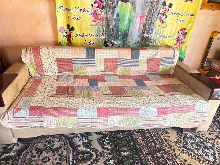 Продам диваны разные