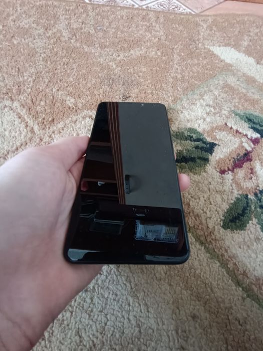 Продам три телефона