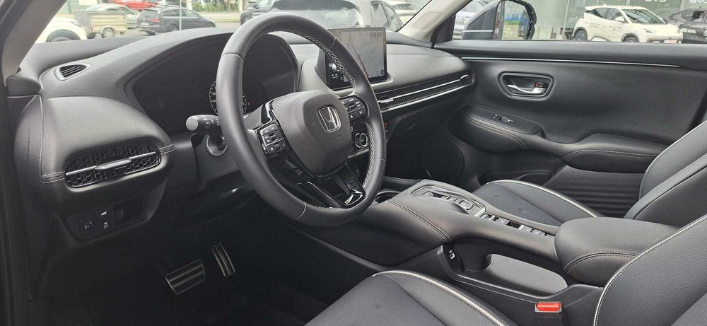 Honda ZR-V SPORT AT Hibrid 2025 Garantie Tva Deductibil