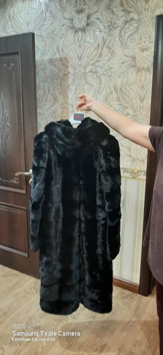 Норковая  шуба б/у