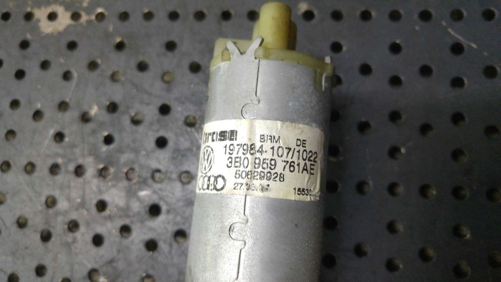 Motoras electric scaun skoda superb 1 3u4 3b0959761ae 197984107