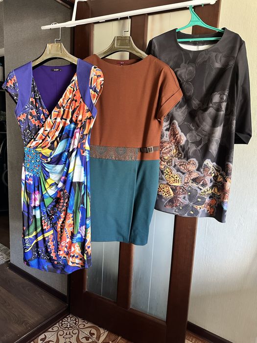 Продам платья недорого