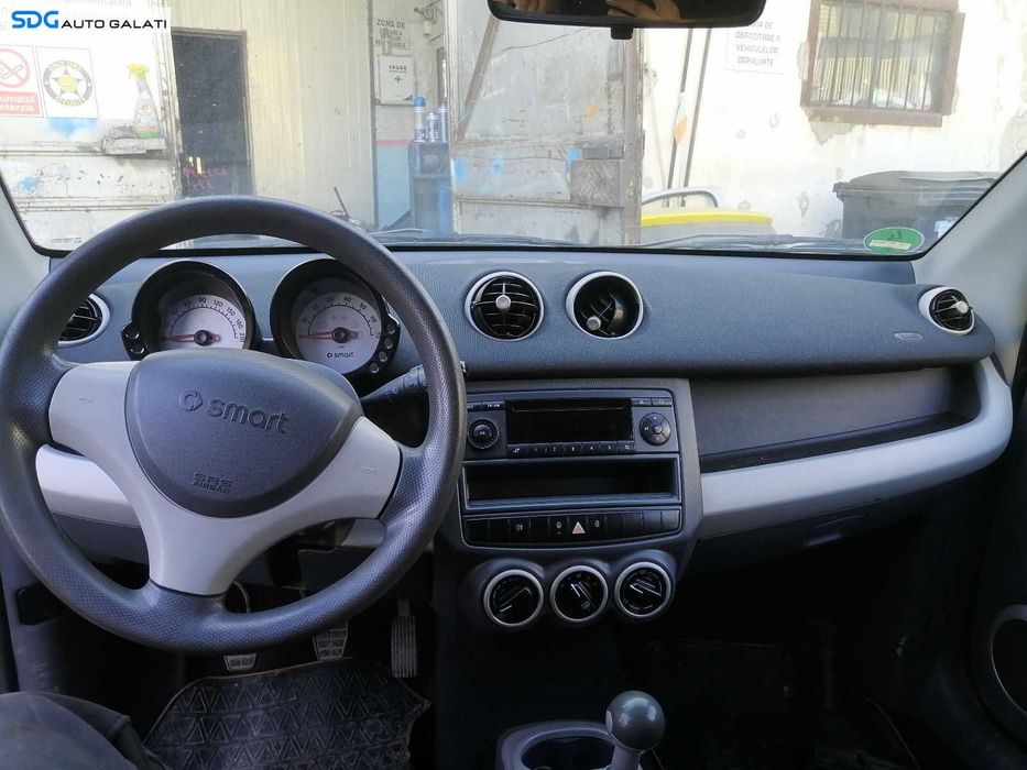 Plansa Bord cu Airbag uri Sofer si Pasager si Centuri Smart Forfour W454 2004 - 2006 [0798]