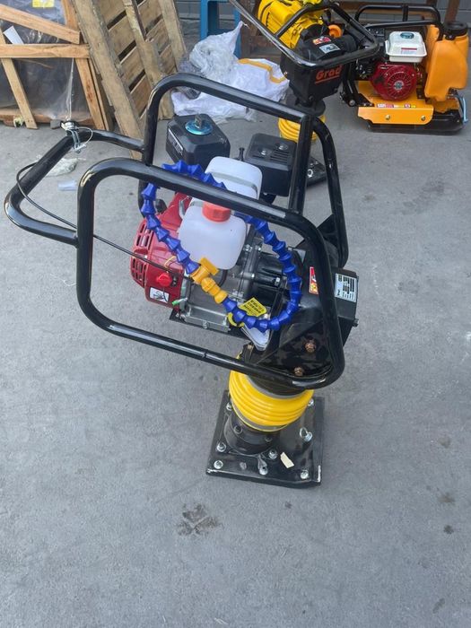 Трамбовка бензиновая