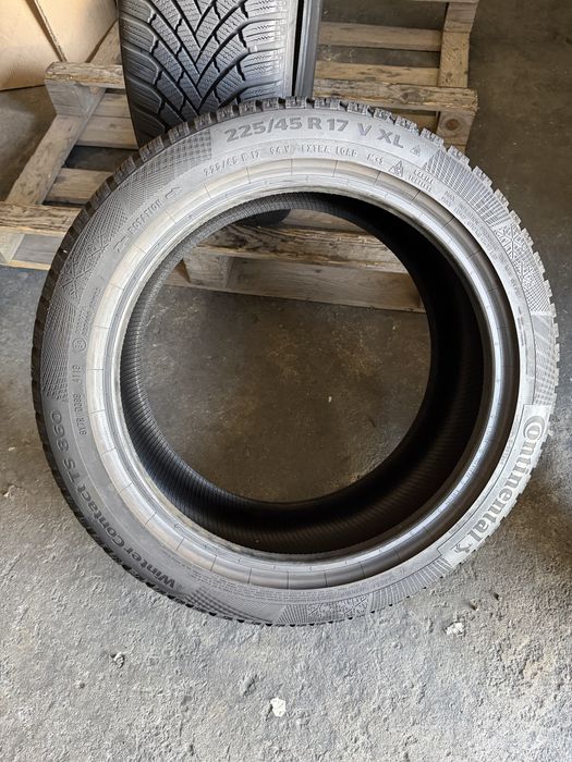 2 anvelope iarna 225/45/17 Continental 8 mm!
