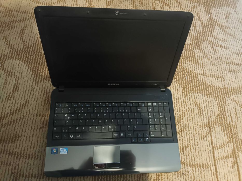 Лаптоп SAMSUNG  R540 за преинсталация и профилактика