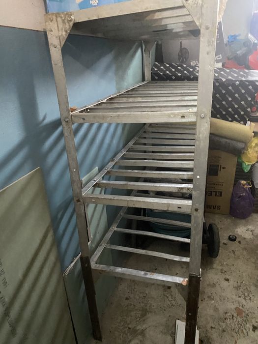 Продам полку алюминиевую