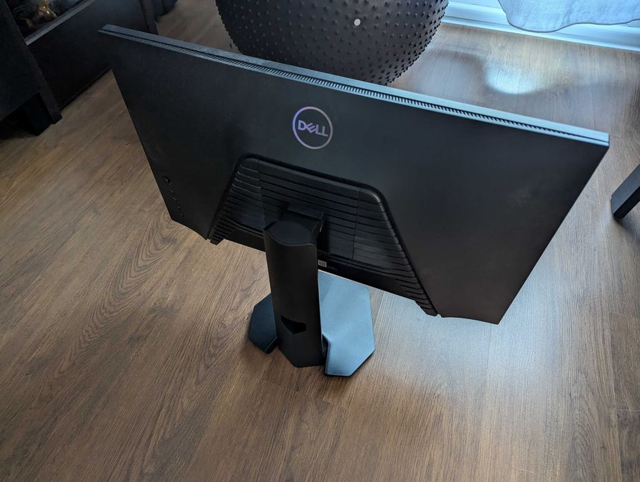 Monitor Dell 24" 144hz S2421HGF