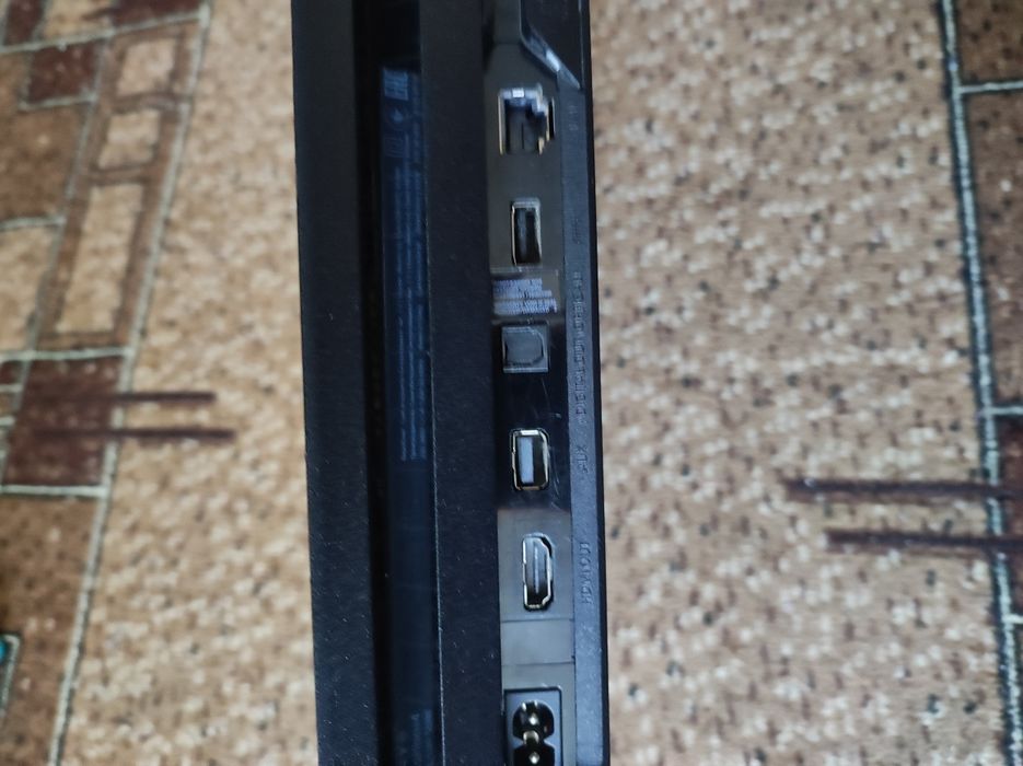 Продам SONI PS4 PRO 150000