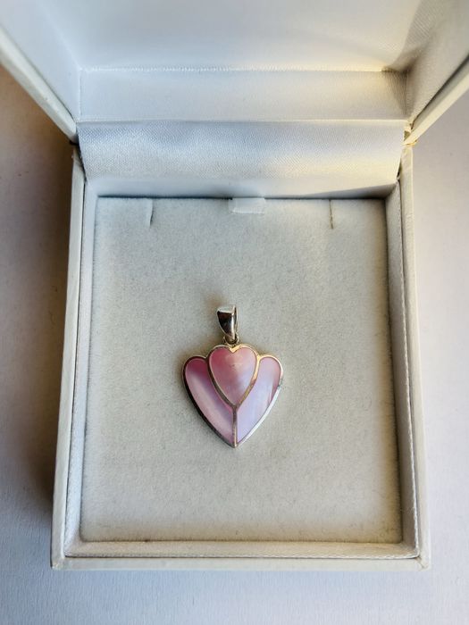 Pandantiv din argint cu sidef roz