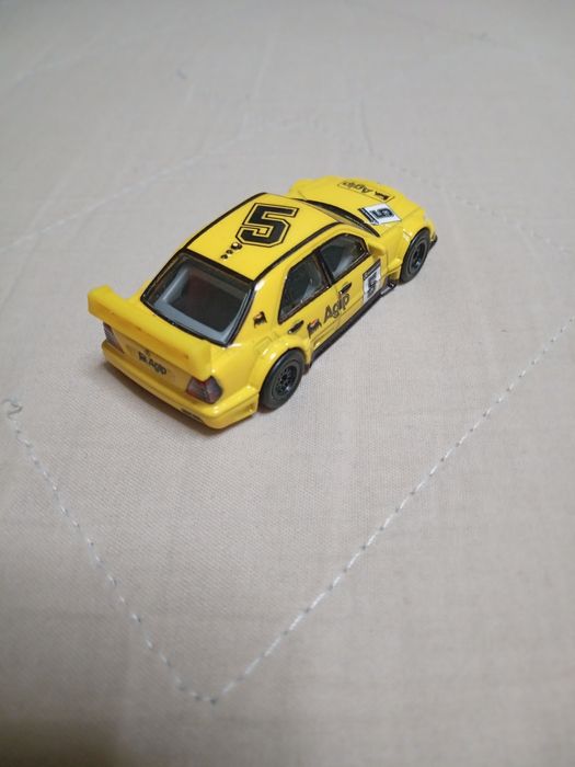 Vând mașină hotwheels Mercedes-Benz Amg C-Class Racer