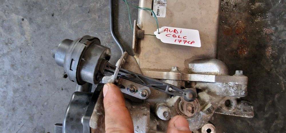 EGR cu Racitor Gaze Audi Q5 A6 C7 A4 B8 A5 2.0TDI CGL