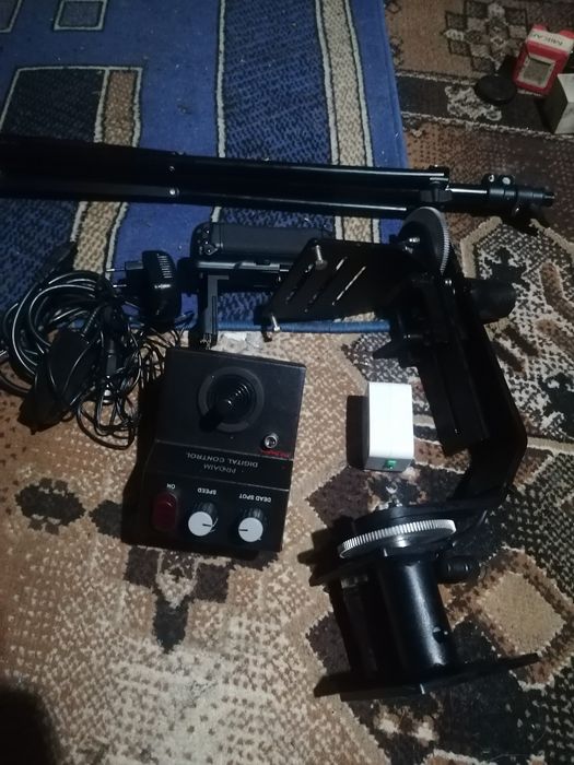 Фотоаппараты и комплектующие