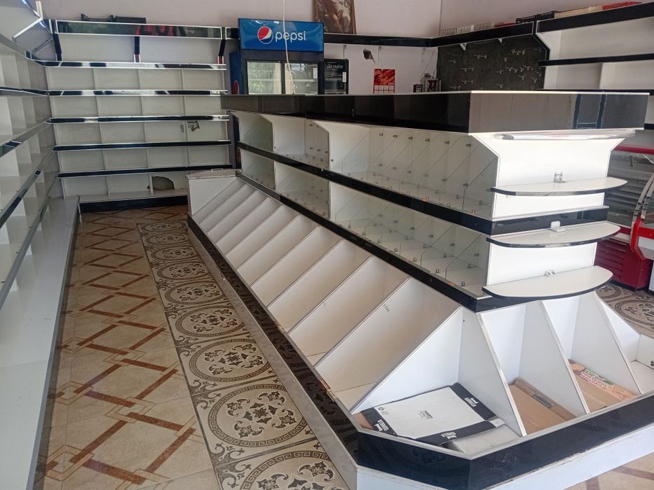 Магазин полка сотилади арзон нархда. Magazin. Oziq ovqat dukon