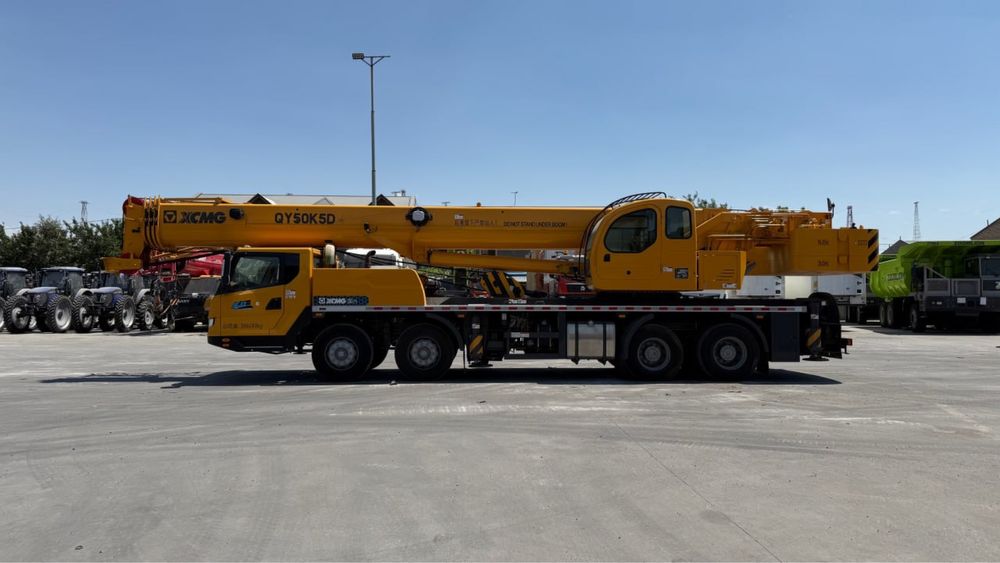 Avtokran XCMG , Zoomlion 50 tonna