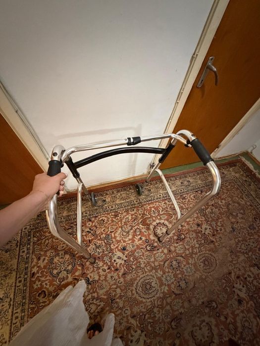 Cadru aluminiu sustinere deplasare pacienti