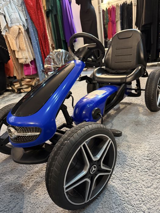 Kart Mercedes albastru
