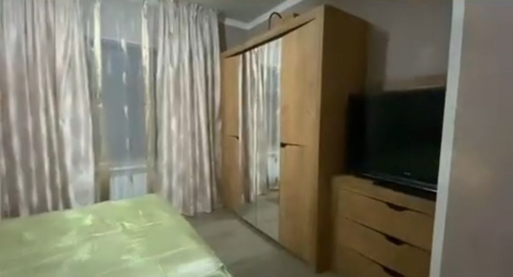 Продается дом , земля большая