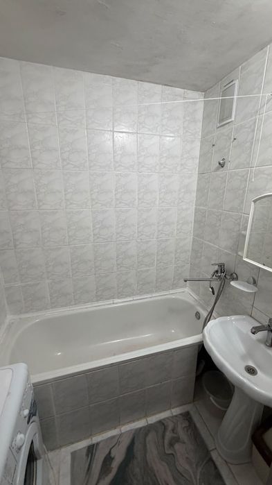 Продается 1 комн кв 4 мкр