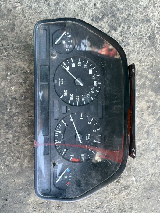 BMW Е 34 щиток прибор