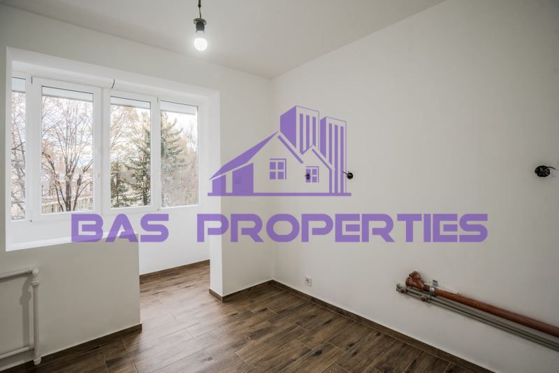 Продава се Тристаен апартамент в София, Младост 1 - 88 кв.м за 2613 €/кв.м - Снимка #3