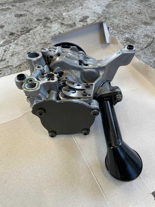 Маслена помпа за Skoda, Volkswagen, Seat, Audi, 04L145208T