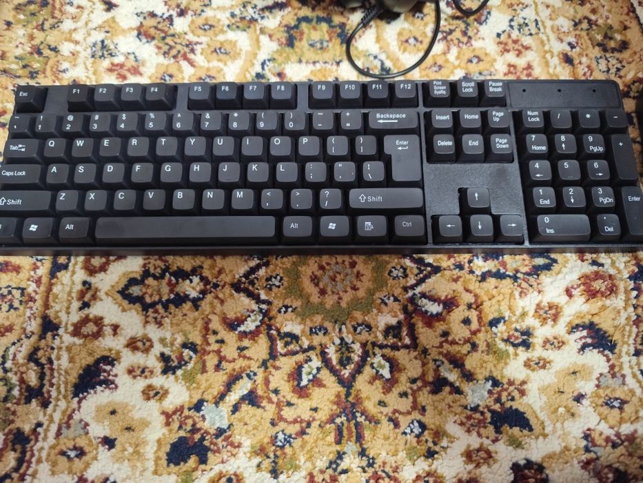 Vând calculator apple