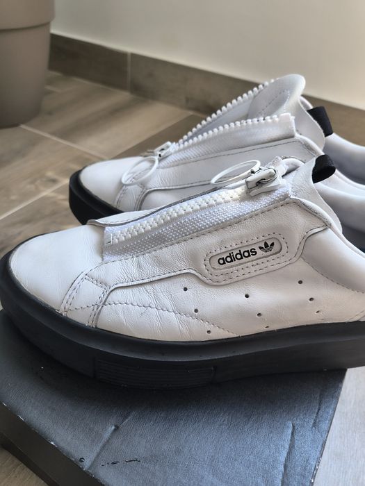 Papuci Adidas  cu fermuar mărimea 38