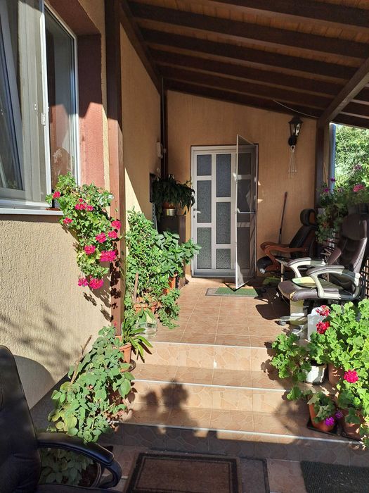 PF dau în chirie casă în someseni zona pod ira
